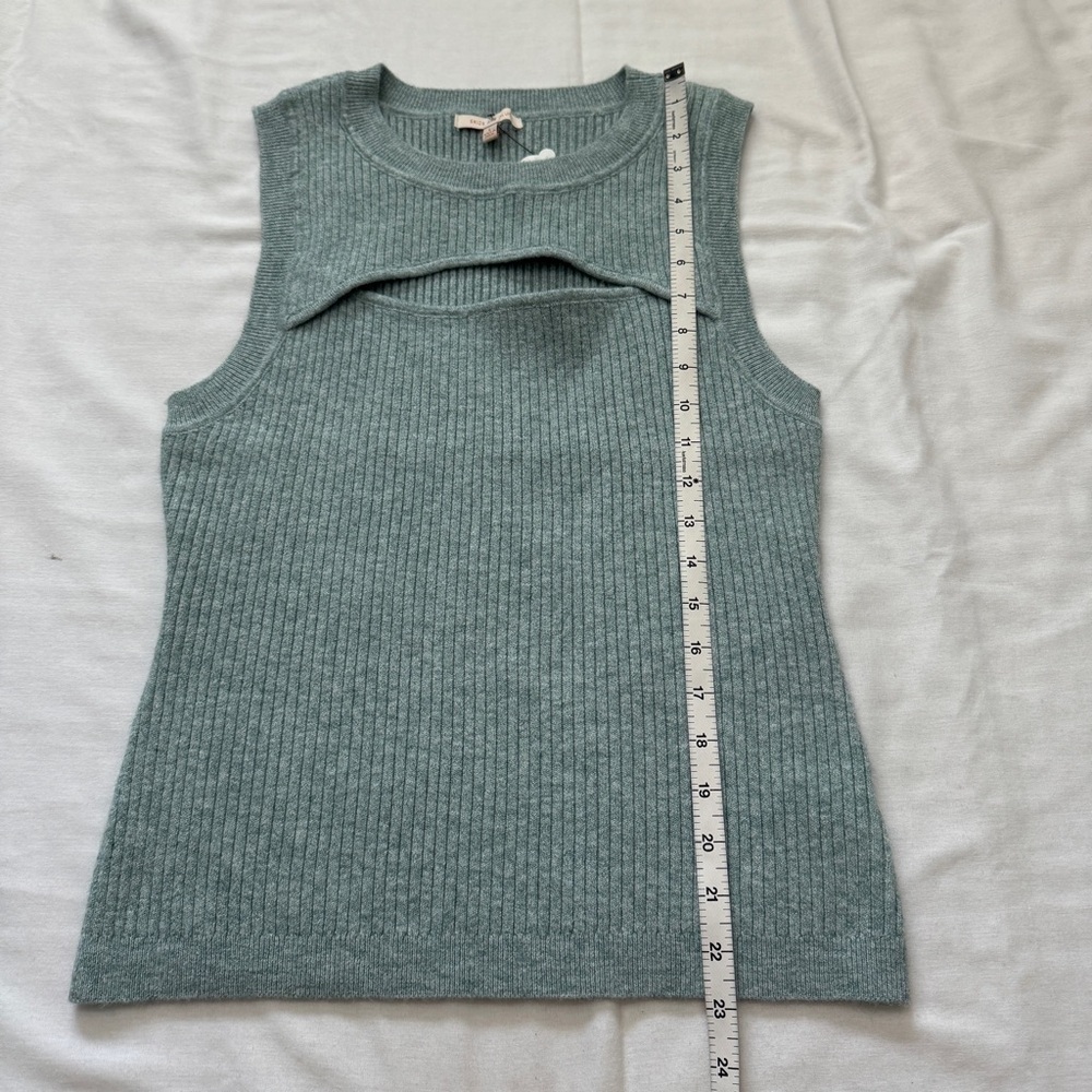 NEW Skies Are Blue Large Cut Out Sweater Tank Top in Sage Green Sleeveless Y2K - Picture 4 of 6